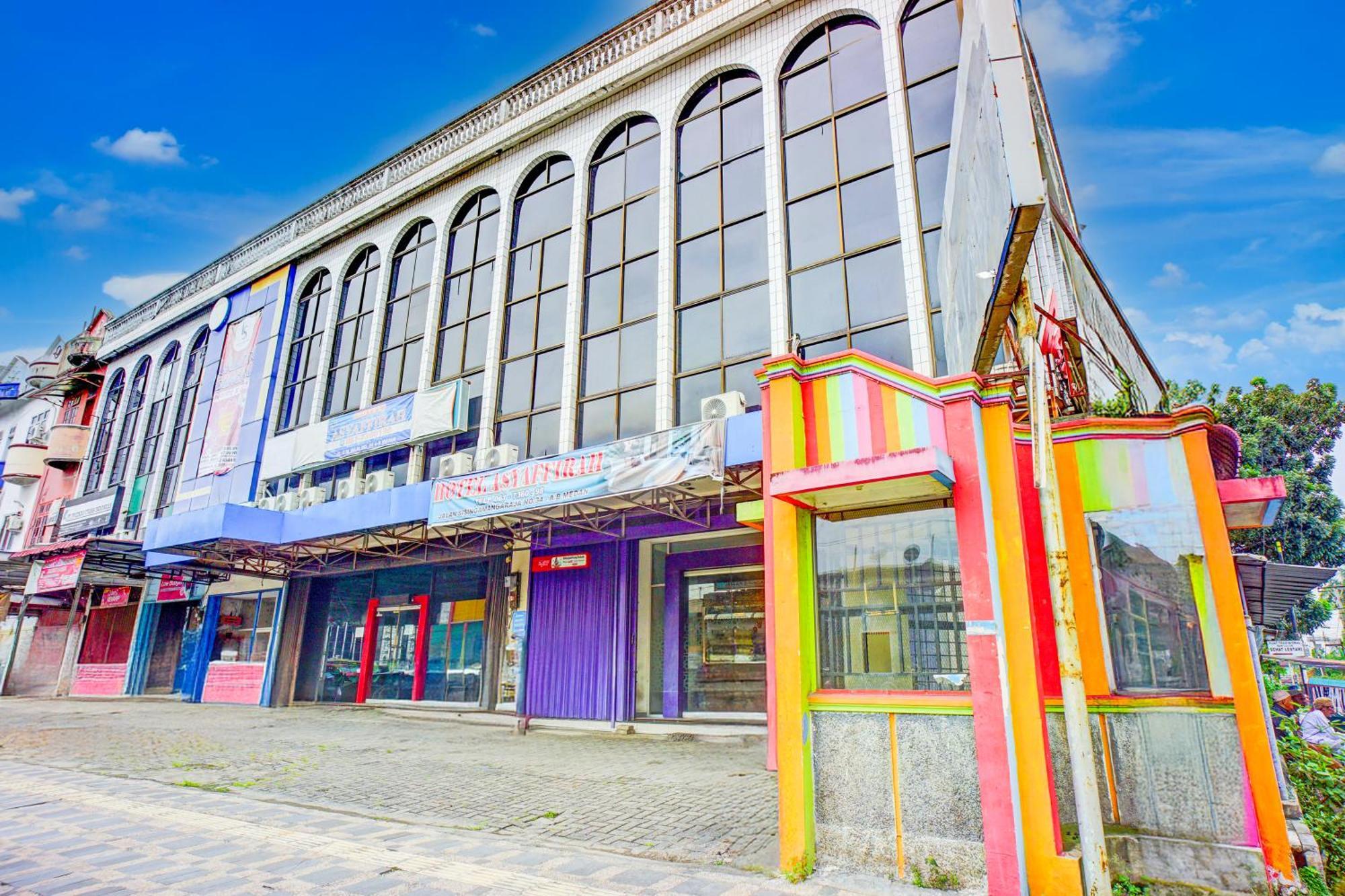 Hotel O Asyaffirah Near Masjid Raya Al Mashun Sm Raja מדאן מראה חיצוני תמונה